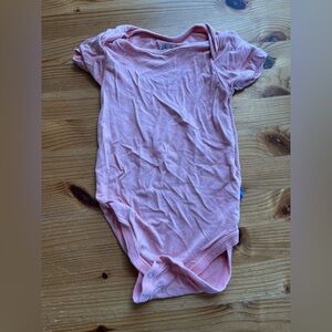 Kickee pants 12-18 months salmon onesie bamboo